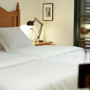 https://hostal-can-maret.catalonia-hotels.com