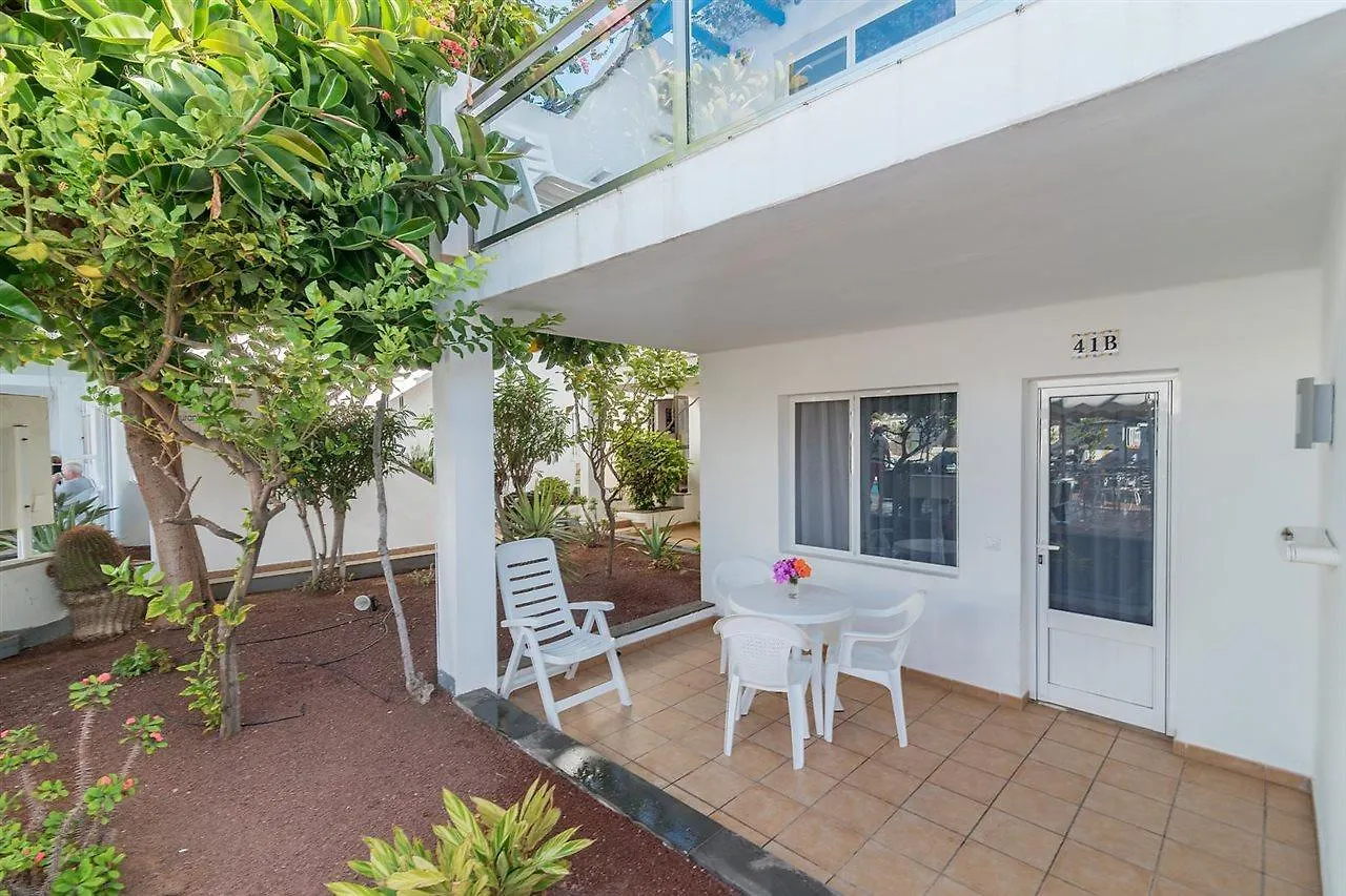 Апарт-отель Apartamentos Parque Tropical En Lanzarote Пуэрто дель Кармен