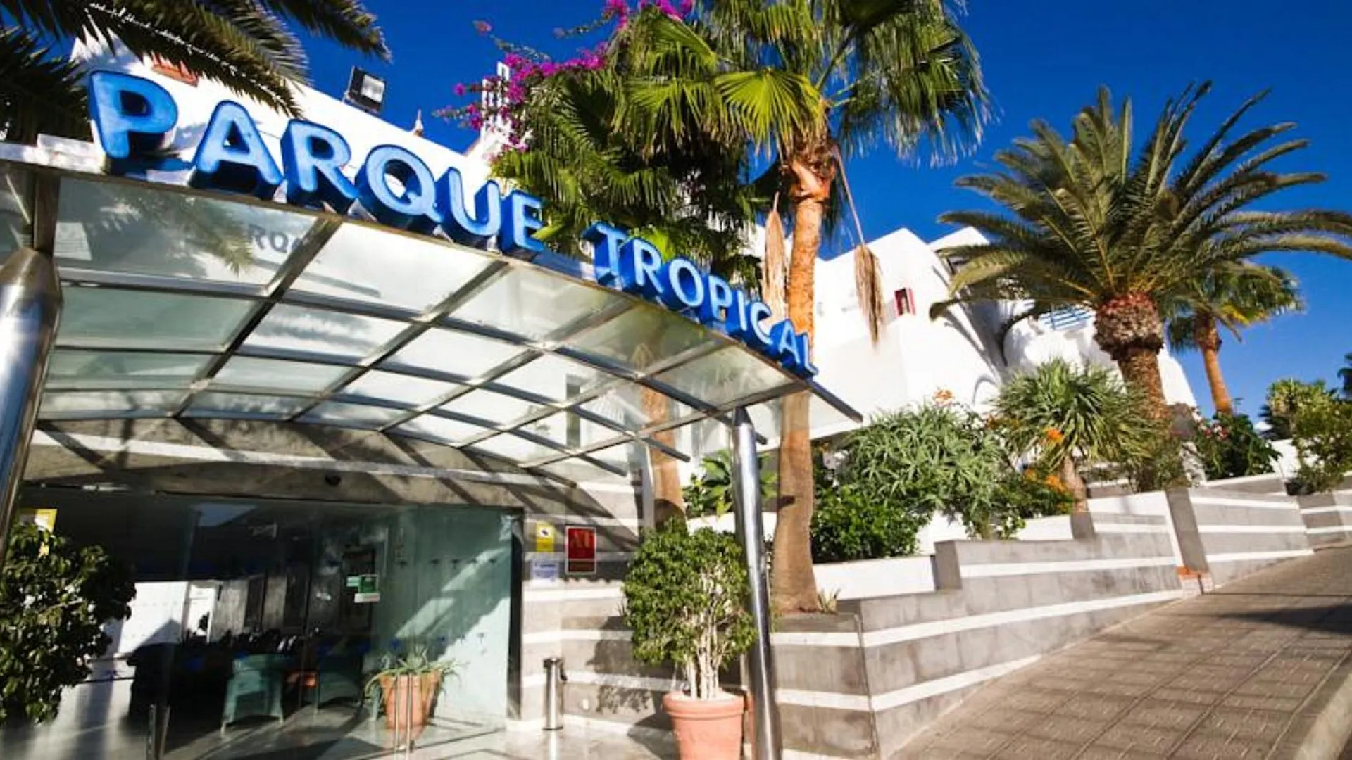 Apartamentos Parque Tropical En Lanzarote Пуэрто дель Кармен 2*,  Испания