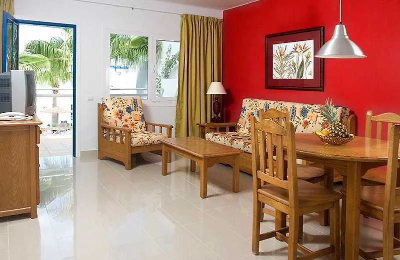 Apartamentos Parque Tropical En Lanzarote Puerto del Carmen  Aparthotel