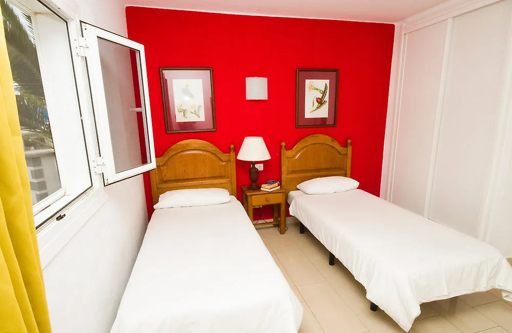 Apartamentos Parque Tropical En Lanzarote Puerto del Carmen  2*, Puerto del Carmen (Lanzarote)