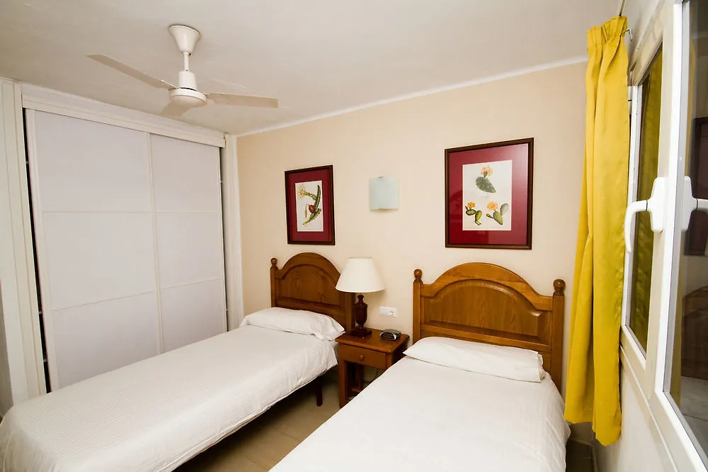Apartamentos Parque Tropical En Lanzarote Puerto del Carmen  Aparthotel